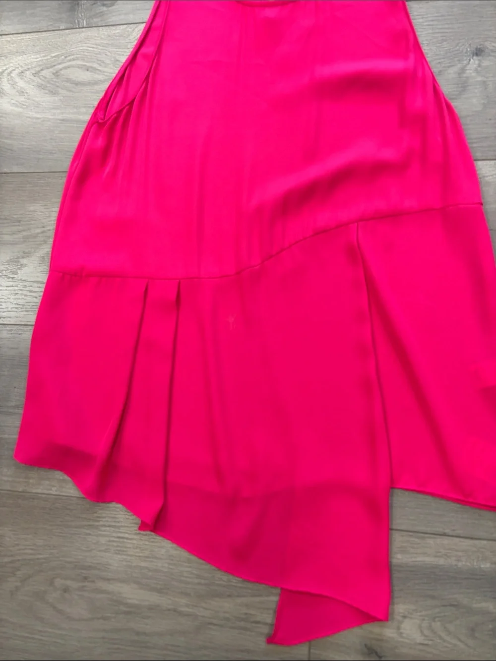 Amanda Uprichard Sleeveless Asymmetric Hem Top - Picture 2 of 7
